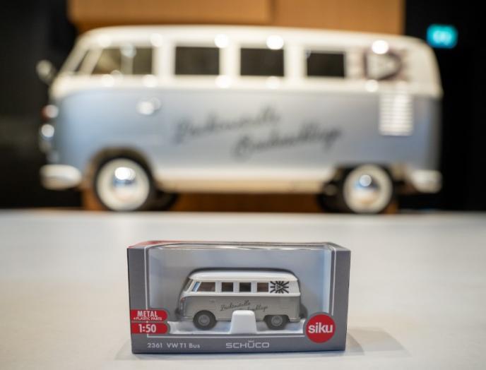 Schüco T1-VW Bulli - Siku Modell 